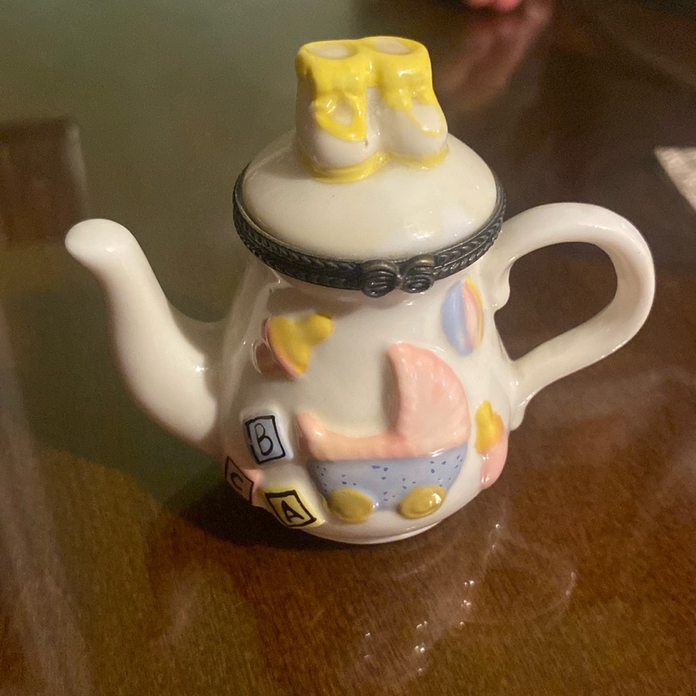 Tea pot small trinket baby decorations vintage